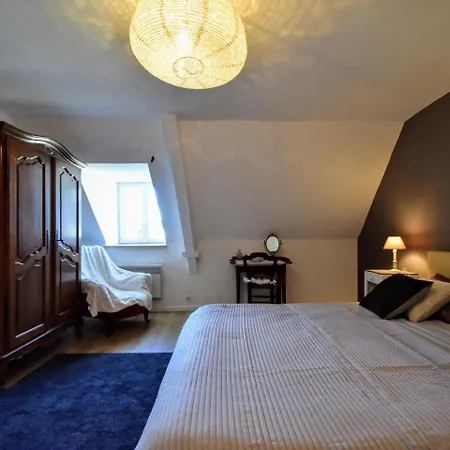 Modern In * La Barre-de-Semilly