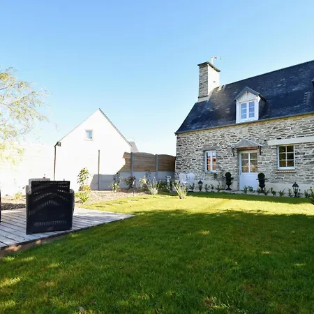 Near Mont Saint-michel * La Barre-de-Semilly