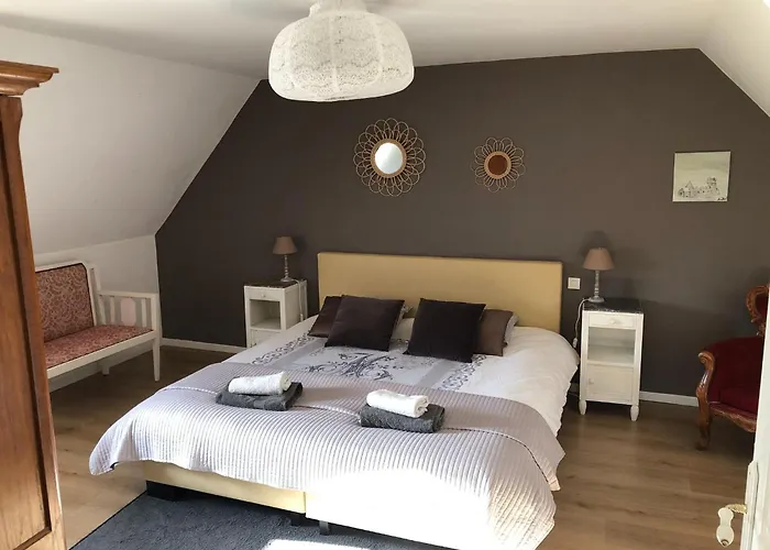 Ferienhaus Near Mont Saint-michel *