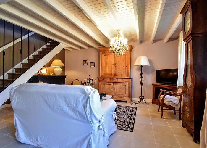 Near Mont Saint-michel La Barre-de-Semilly