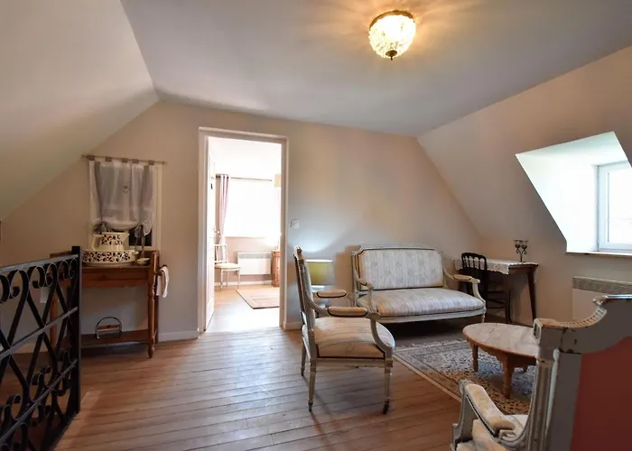 Near Mont Saint-michel La Barre-de-Semilly